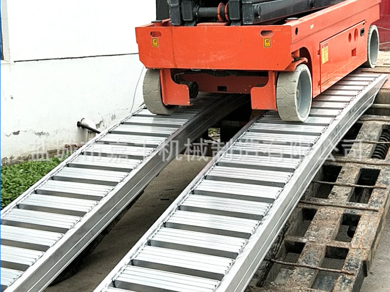 叉車專業鋁合金梯田
