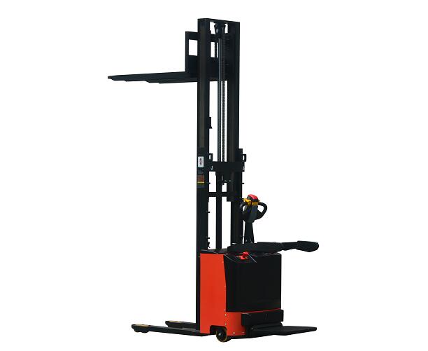 升格：全電動(dòng)堆高車(chē)（重型）
