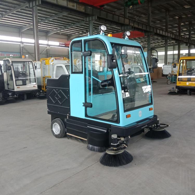 供應批發工業用掃地機 駕駛式掃地車 市政駕駛式掃地機