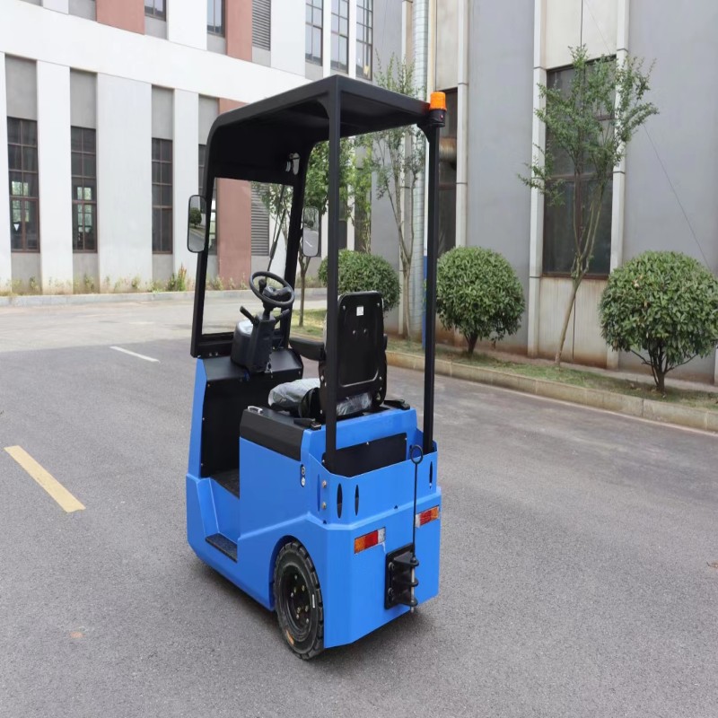 大噸位坐式電動(dòng)牽引車(chē)牽引頭拖車(chē)搬運(yùn)車(chē)大量現(xiàn)貨