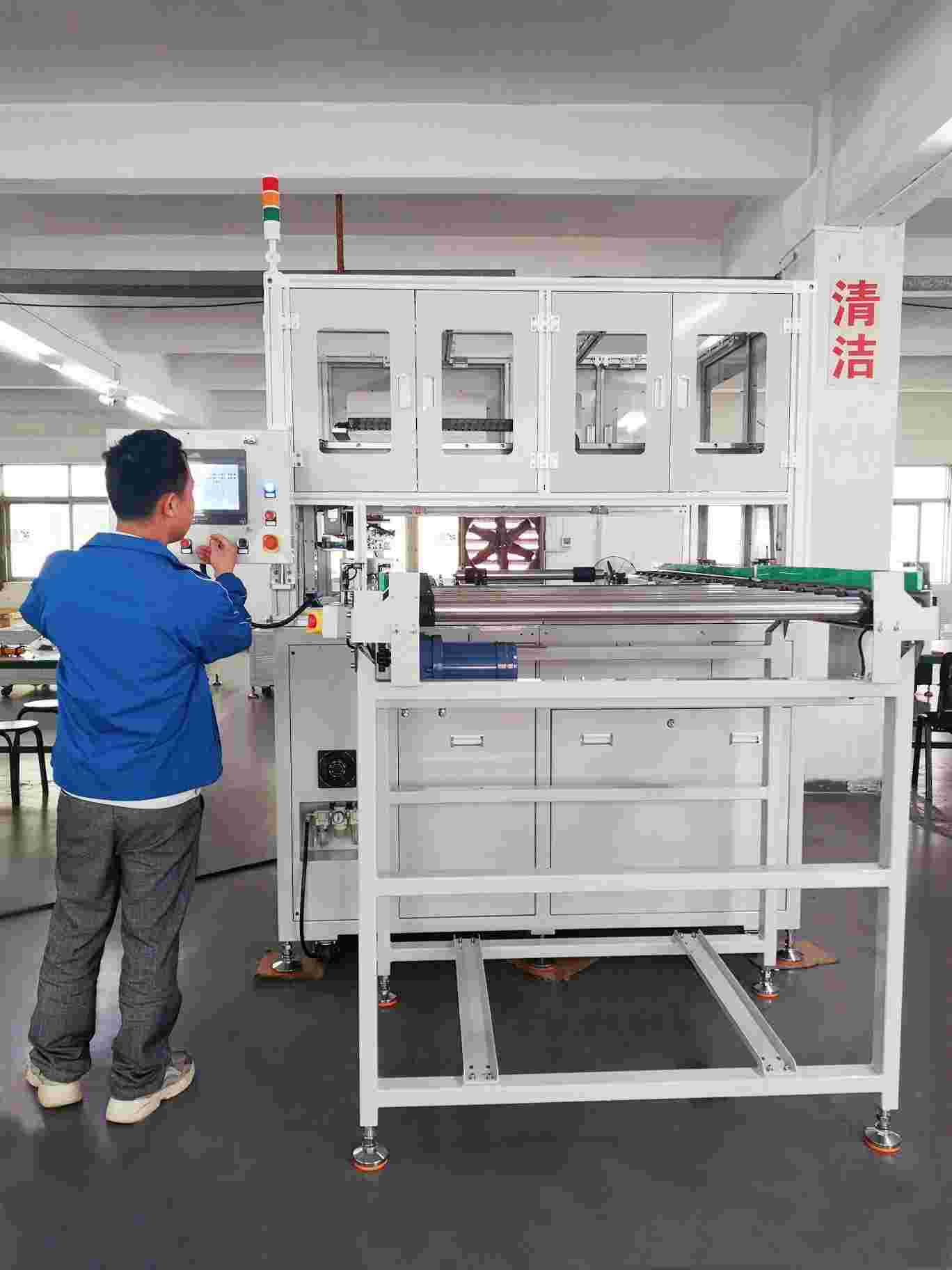新能源動力電池貼膜機
