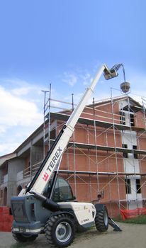 美國(guó)德雷克斯叉車（Terex）3.7噸伸縮臂叉車 TEREX Telelift 3713 ELITE Telehandler