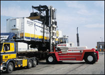 瑞典斯維叉車(SVETRUCK)45噸重箱內燃集裝箱平衡重叉車 45120-57