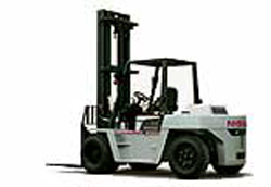 日本日產叉車(NISSAN)4000磅雙燃料平衡重叉車 PLD40