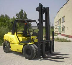 保加利亞黑爾庫(HERCU)6噸內(nèi)燃平衡重叉車 HMT 60 D