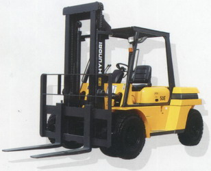現代平衡重式柴油叉車 CPCD50E