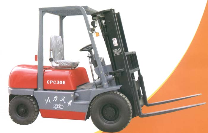 四川成叉3噸內(nèi)燃雙燃料平衡重叉車 CPQD30E