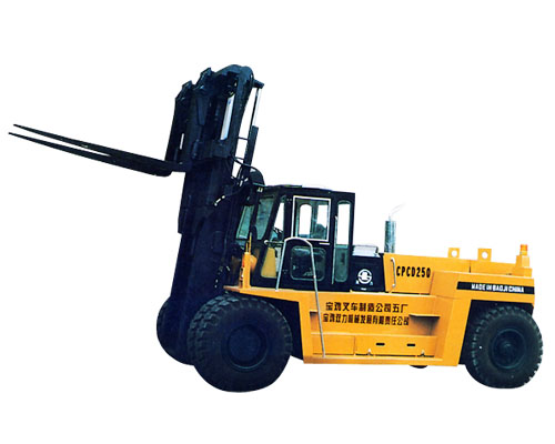  寶雞雙力10-25噸內(nèi)燃平衡重式叉車(chē)  