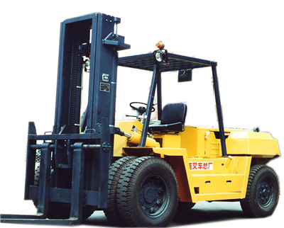 大連10噸柴油液力傳動(dòng)叉車(chē)  CPCD100 