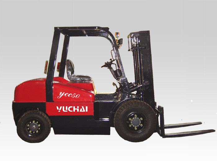 桂林玉柴叉車(YUCHAI)5噸內(nèi)燃柴油平衡重叉車 YCC50CD