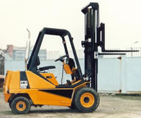 德國UMT內燃平衡重叉車 M 25 M
