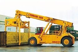 意大利CVS Ferrari 280S內燃集裝箱正面吊 Ferrari 280S