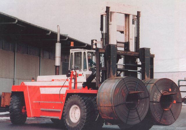 德國(guó)Deutruck內(nèi)燃集裝箱平衡重叉車(chē) 55120