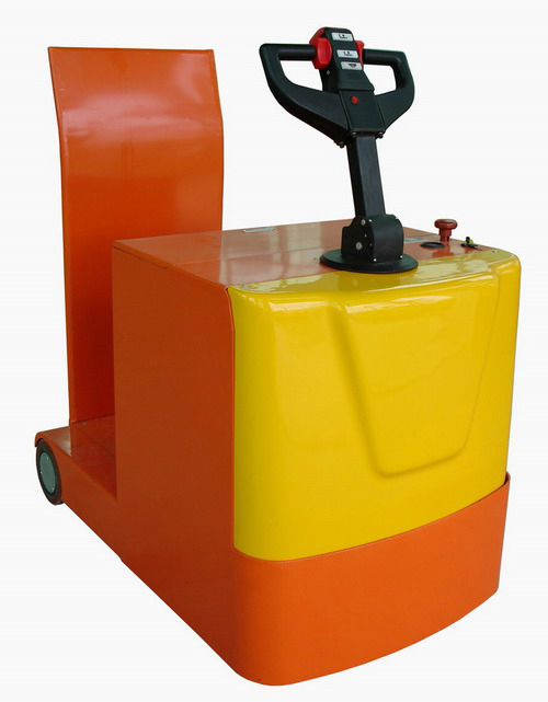 站駕式電動牽引車ET-100B ET-100B
