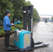 供應電動堆垛車 SWES1645P