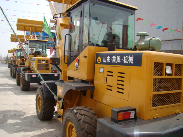 山東乘風裝載機、裝載機ZL926 裝載機ZL926