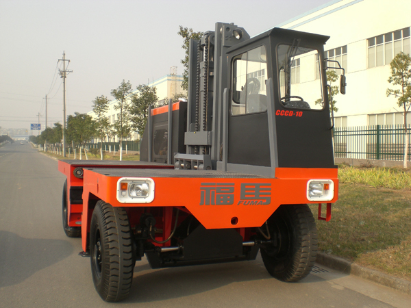 鎮江福馬10T側面叉車