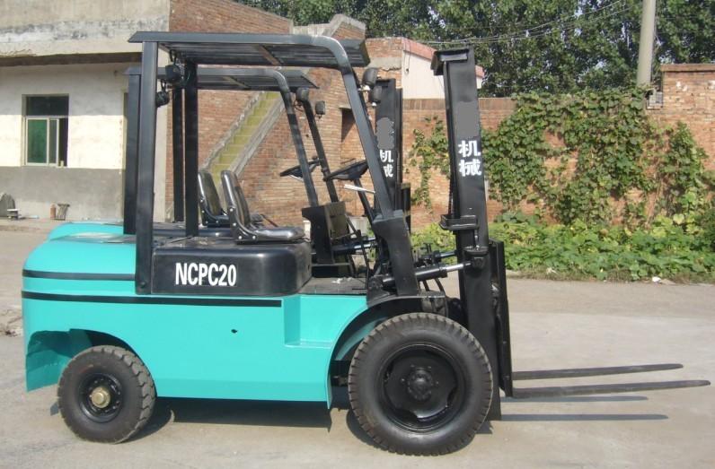 2噸內燃叉車 NCPC20
