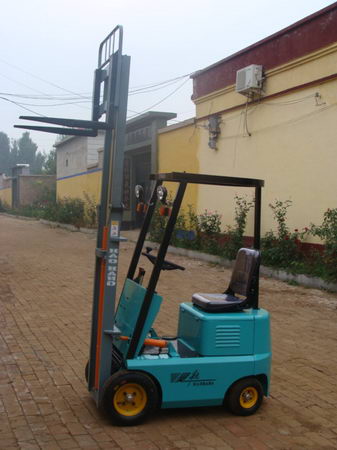 CPC350A內燃平衡重式叉車_2 CPC350A