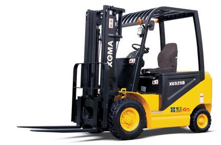 新型2.5噸直流蓄電池平衡重式叉車