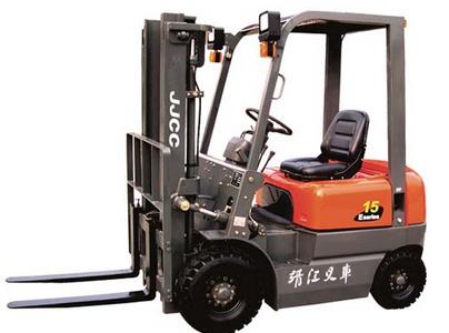 1.5-1.8噸E系列內(nèi)燃叉車