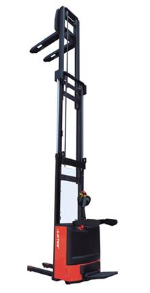 CL系列全電動堆垛車（3節門架）