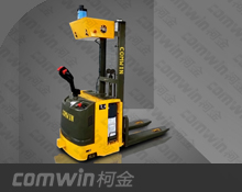 標準叉腿堆垛式叉舉AGV KS0002